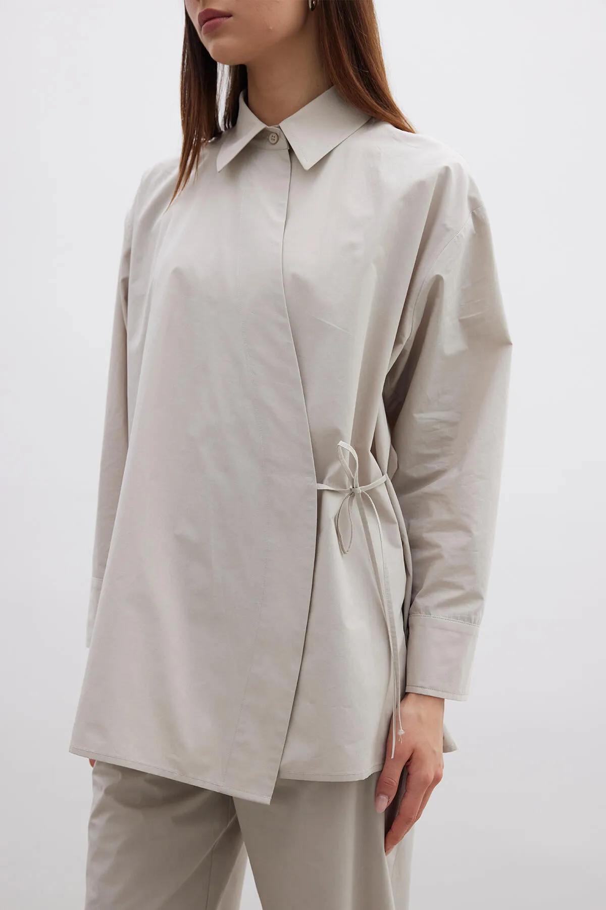 Manuka  GEKREUZTER VERSCHLUSS PREMIUM SHIRT STEIN