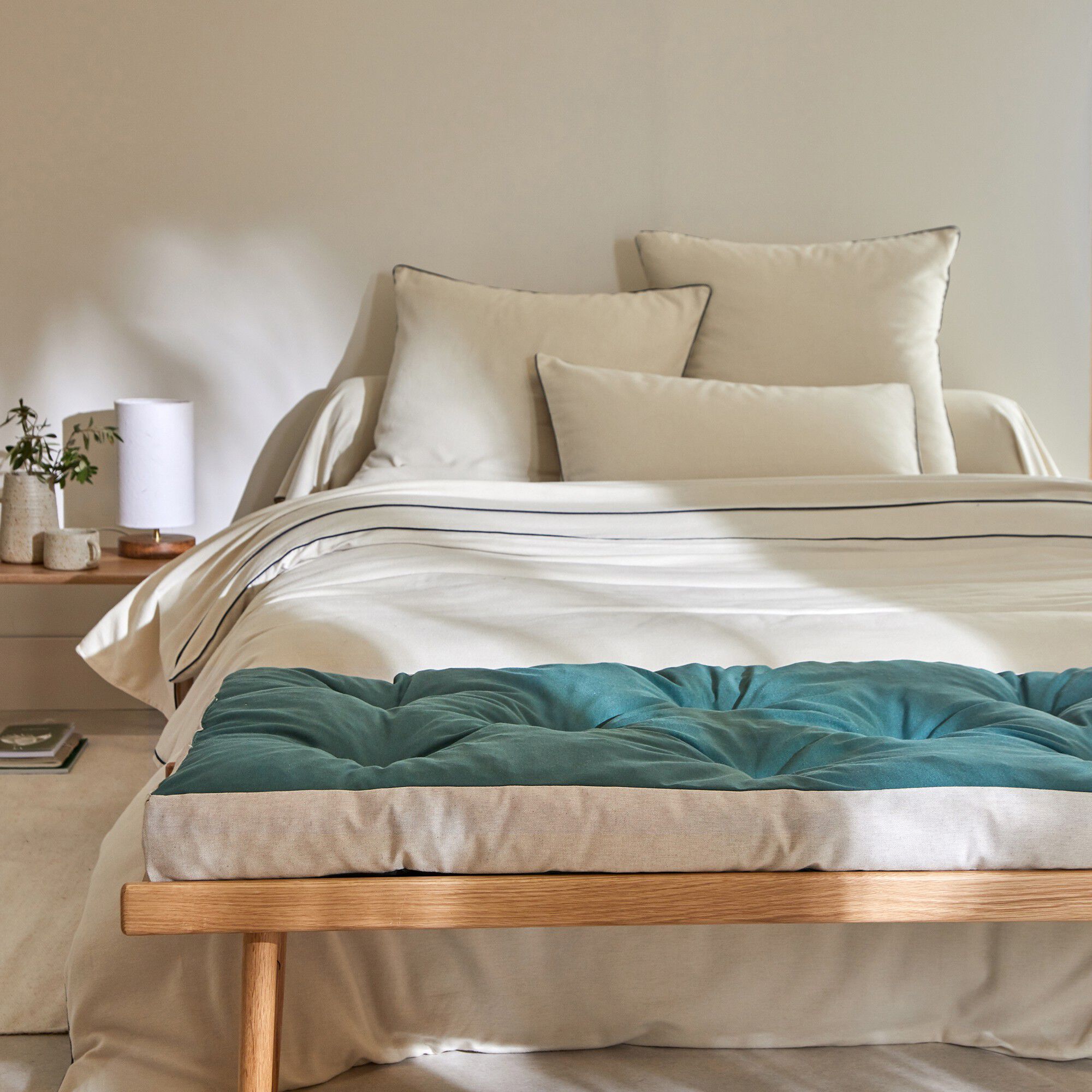 Long coussin de sol, collection 
