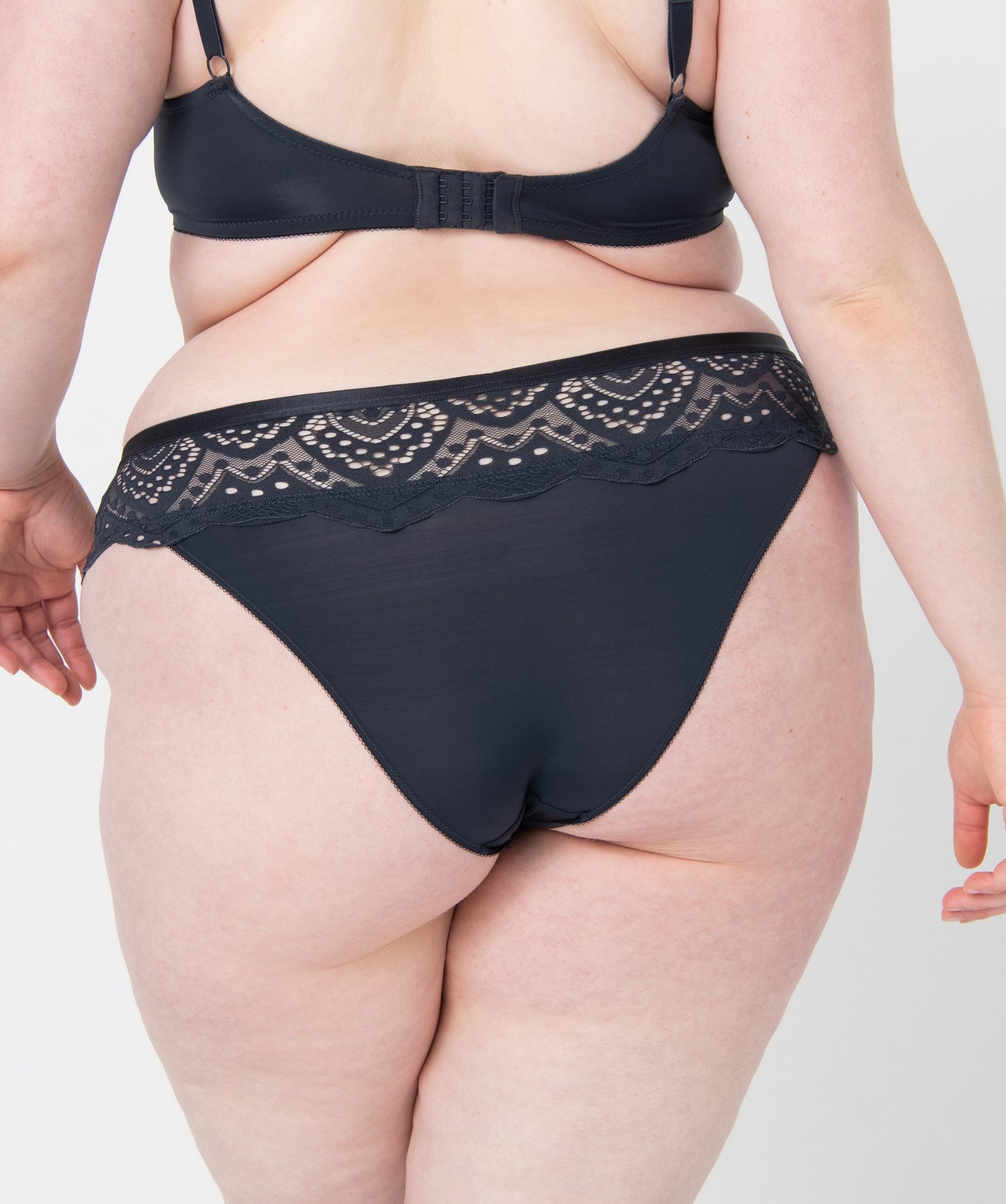 Culotte femme grande taille en dentelle et microfibre bleu fonce | GEMO