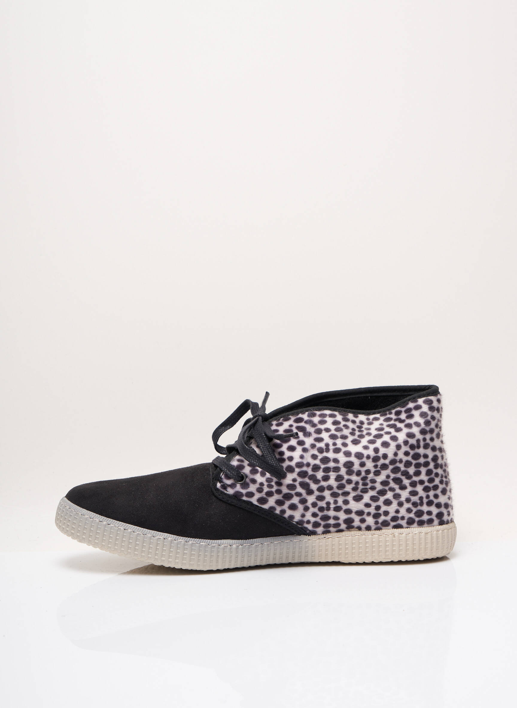 Victoria Baskets Femme couleur noir