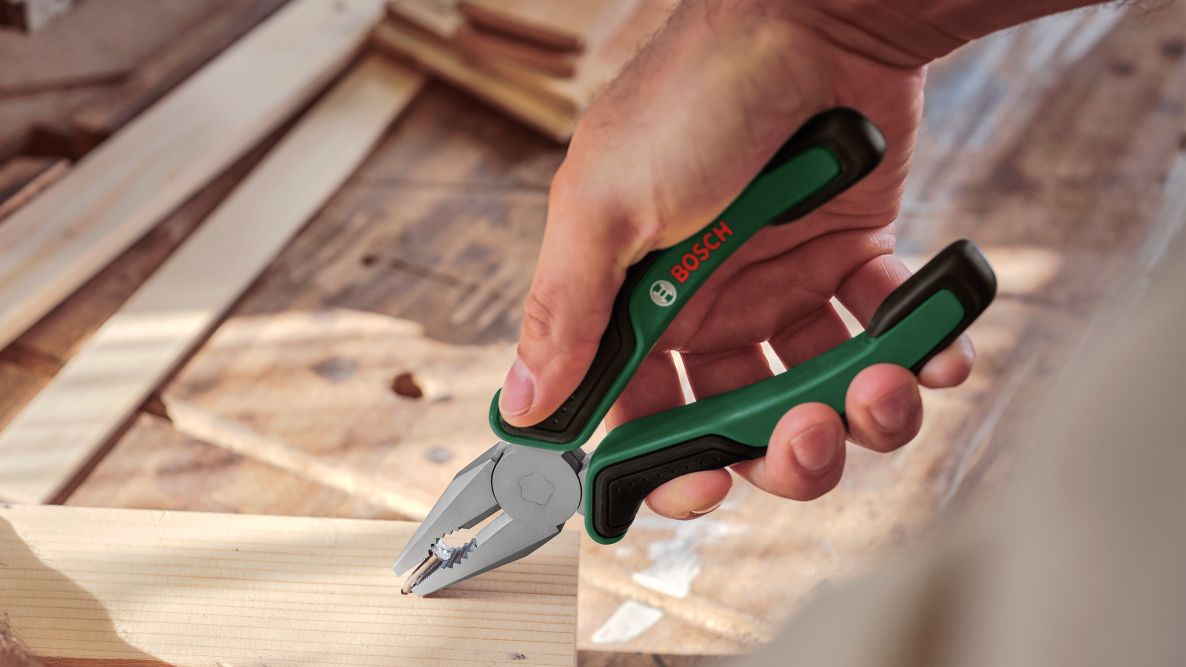 Ensemble de 60 outils Bosch Green Accessories 1600A02ZA1 avec sac à dos