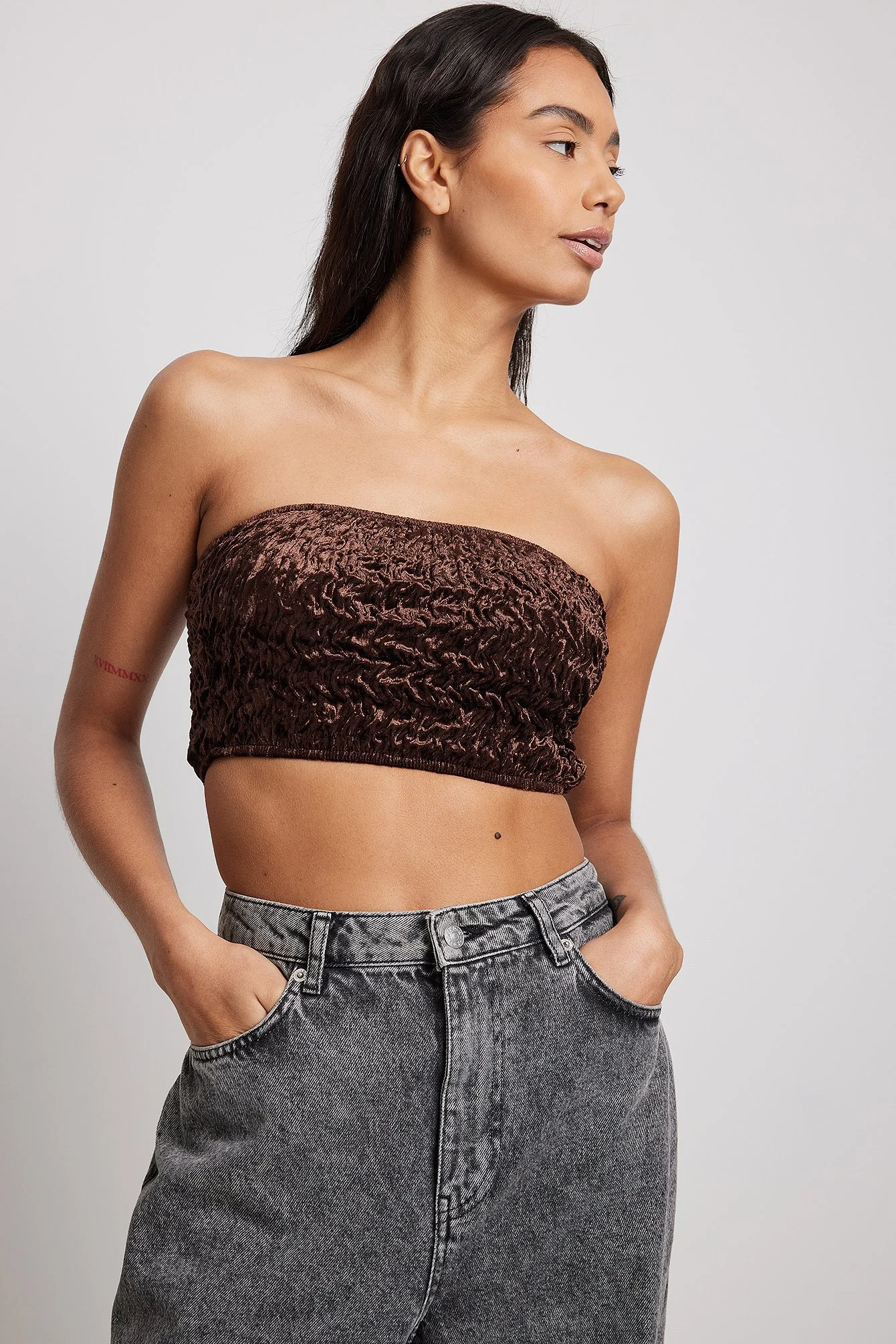 Bandeau-Top aus gesmoktem Samt