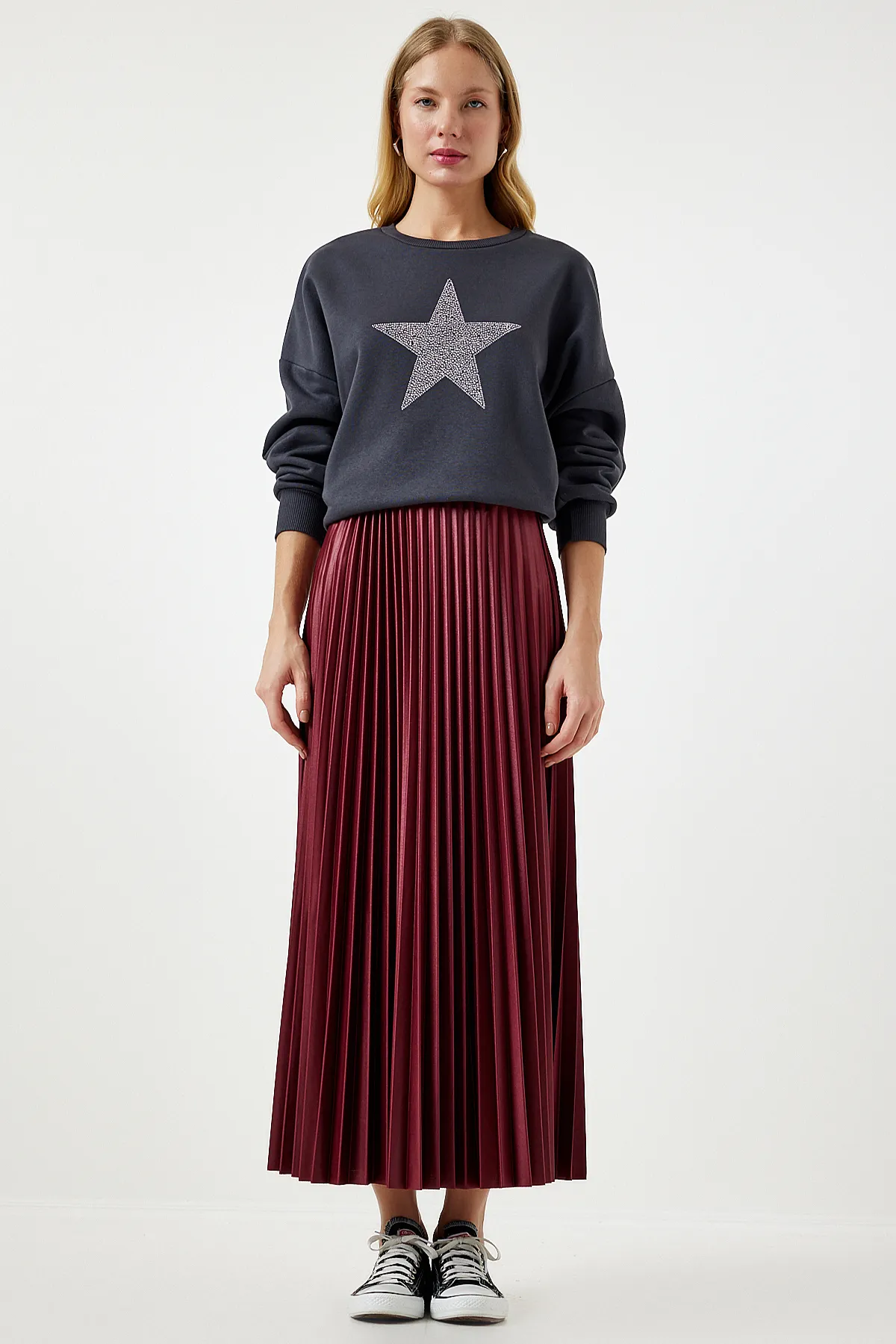 Happiness İstanbul  Burgunderroter Plissee-Strickrock für Damen mit glänzender Oberfläche LJ00002