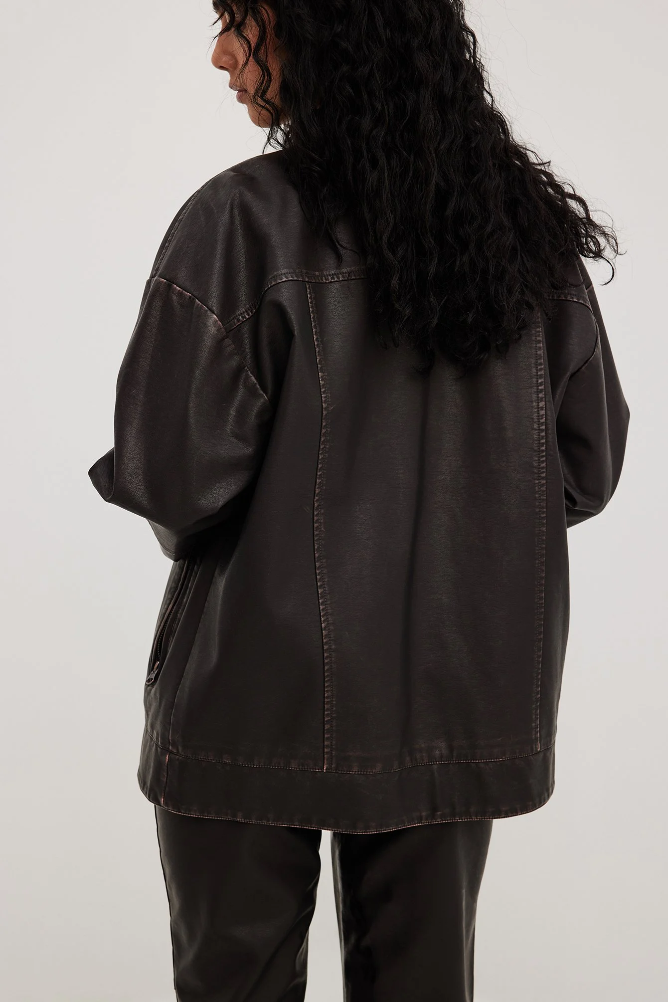 Kurze PU-Bikerjacke