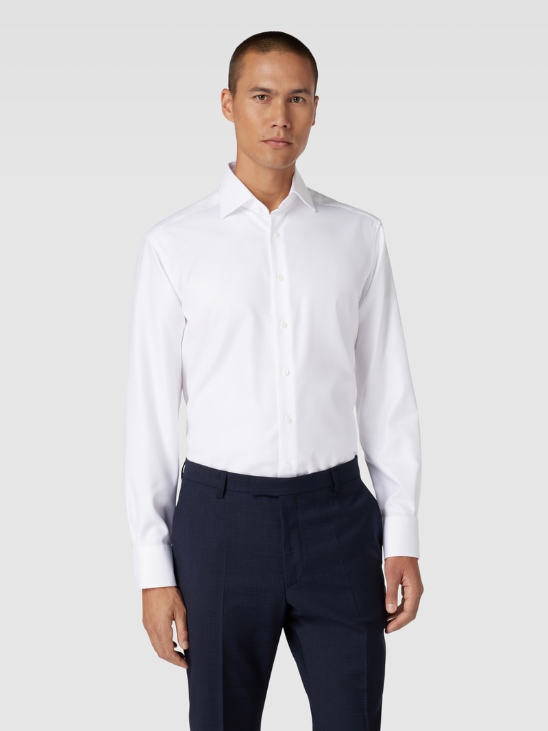 Premium Shirt mit Kentkragen in weiß