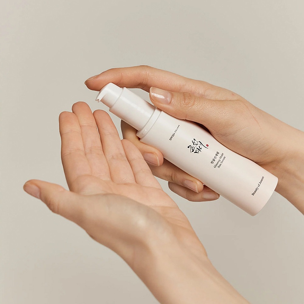 Ginseng Moist Sun Serum (SPF 50+ PA++++)