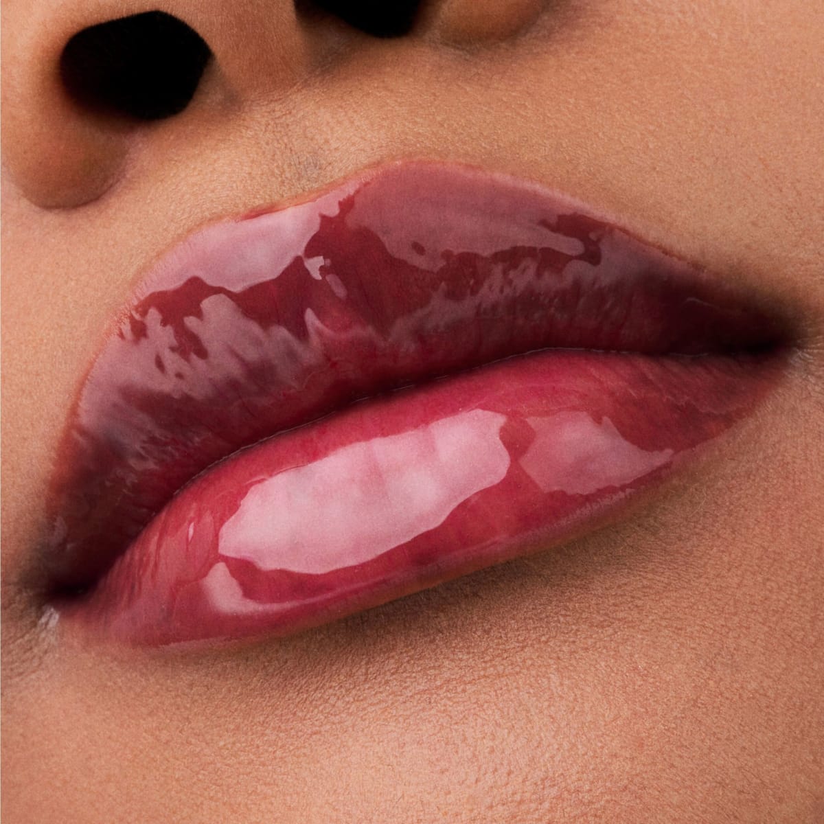 Lippenöl Glossin' Glow Tinted 050 Spill The Tea, 4 ml
