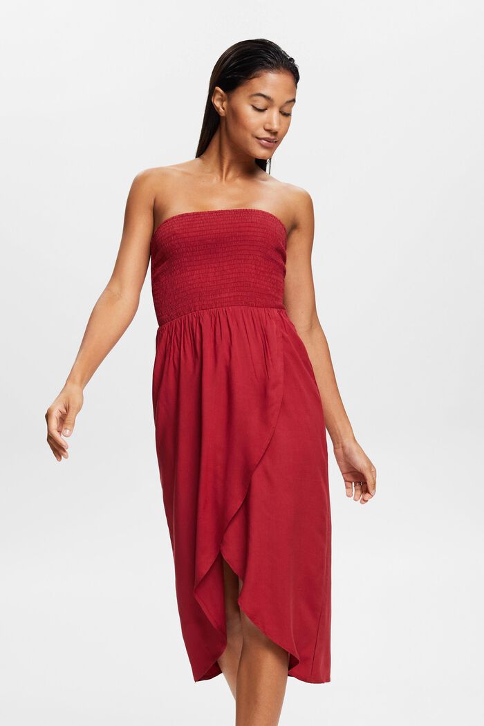 Gesmoktes Schlauchkleid in Midilänge