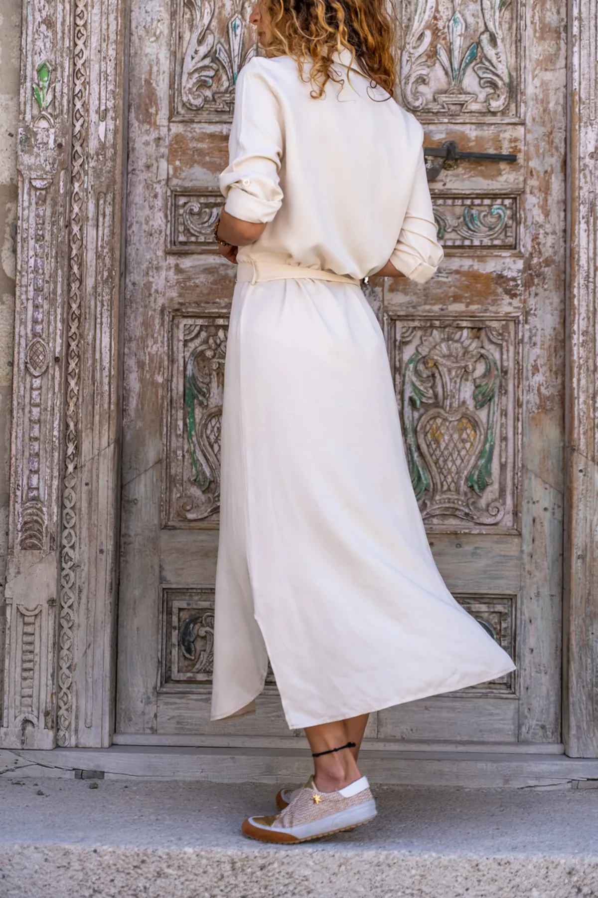 Güneşkızı  Beiges langes Hemdkleid mit Gürtel für Damen Gk-bstt4011-1490