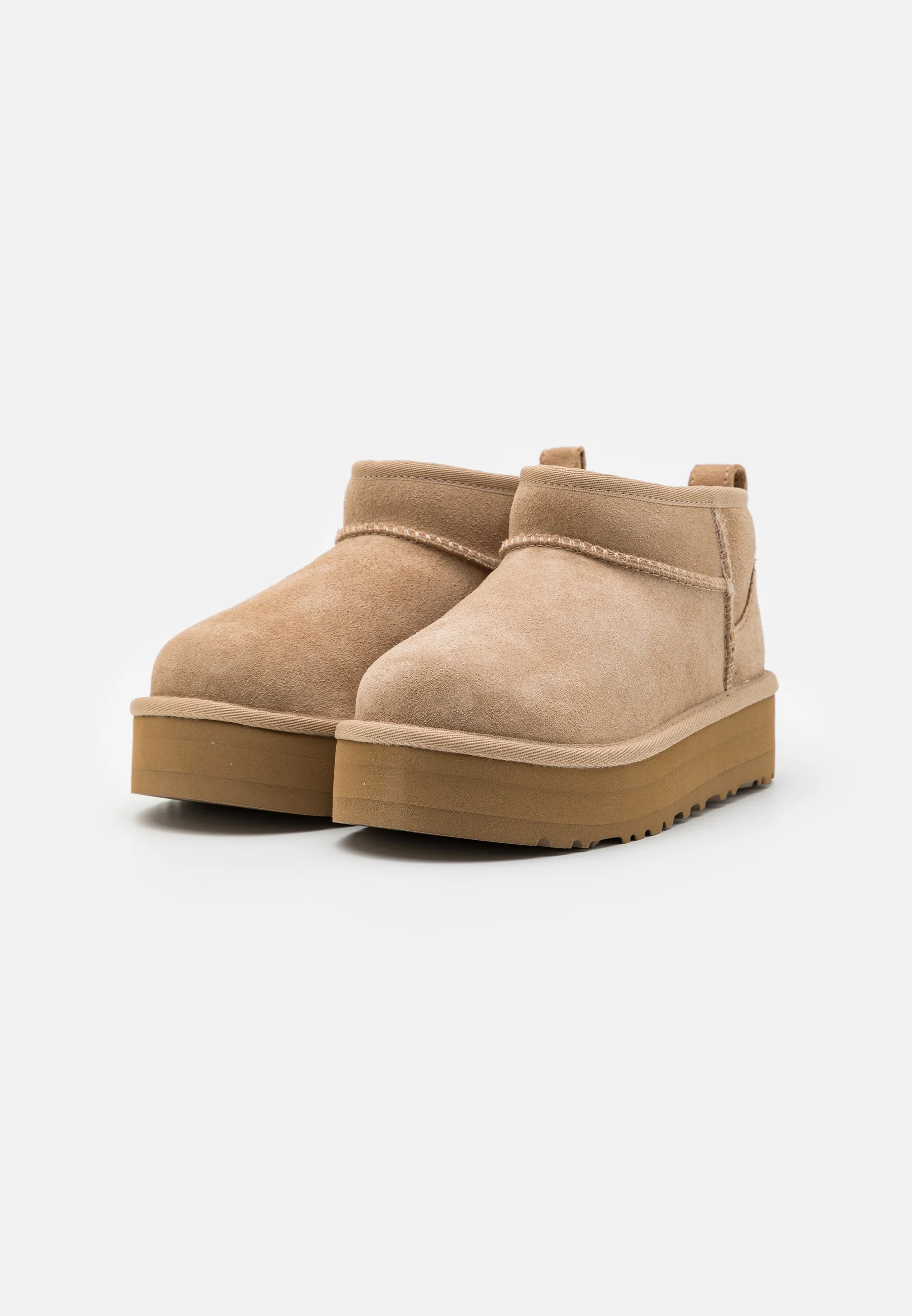 UGG CLASSIC ULTRA MINI PLATAFORMA UNISEX - Botines