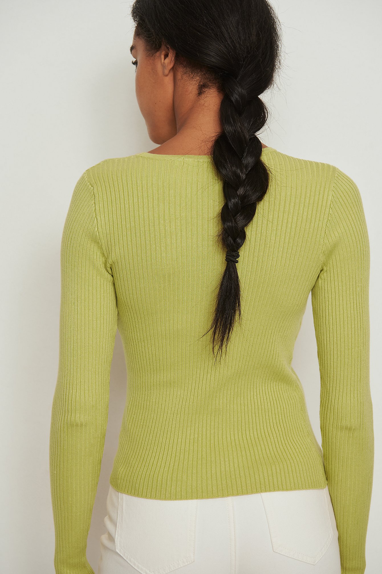 Cut-Out-Strickoberteil