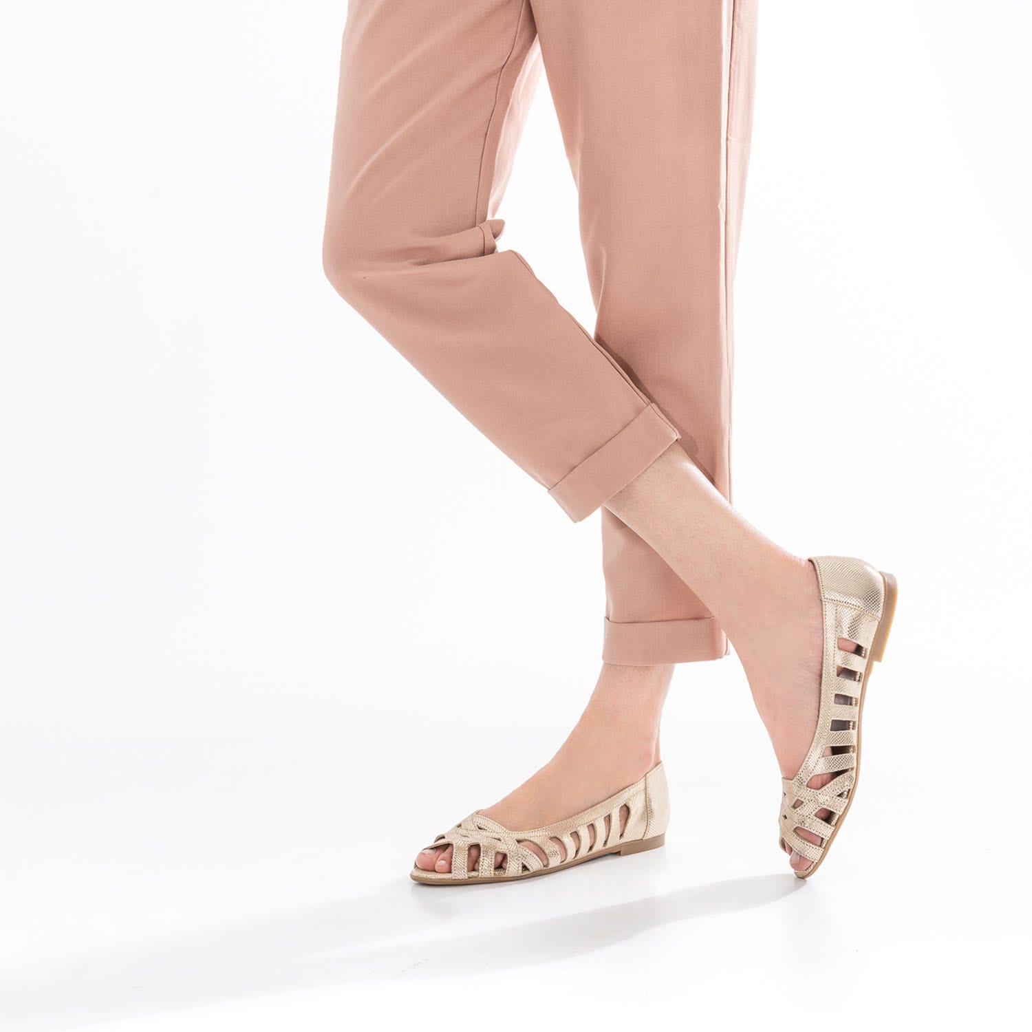 Ballerine open-toe dorée en cuir effet python