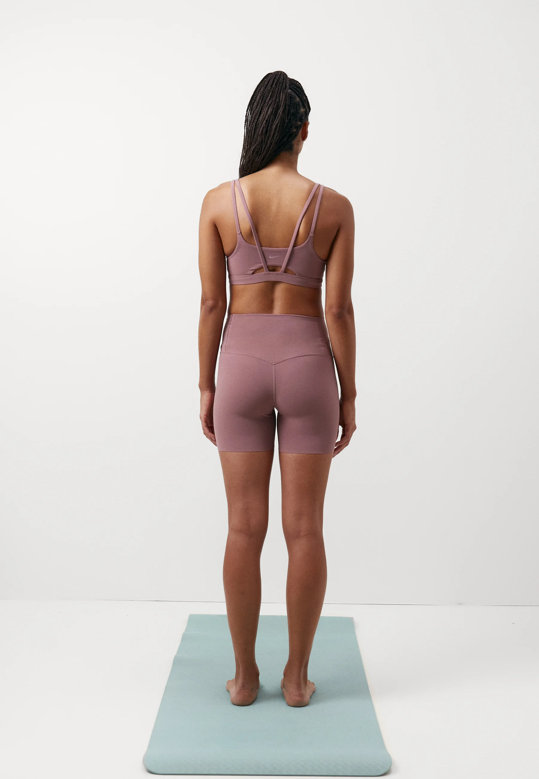 Nike Performance ZENVY STRAPPY WOMENS LIGHT SUPPORT PADDED BRA - Sujetador deportivo con sujeción ligera