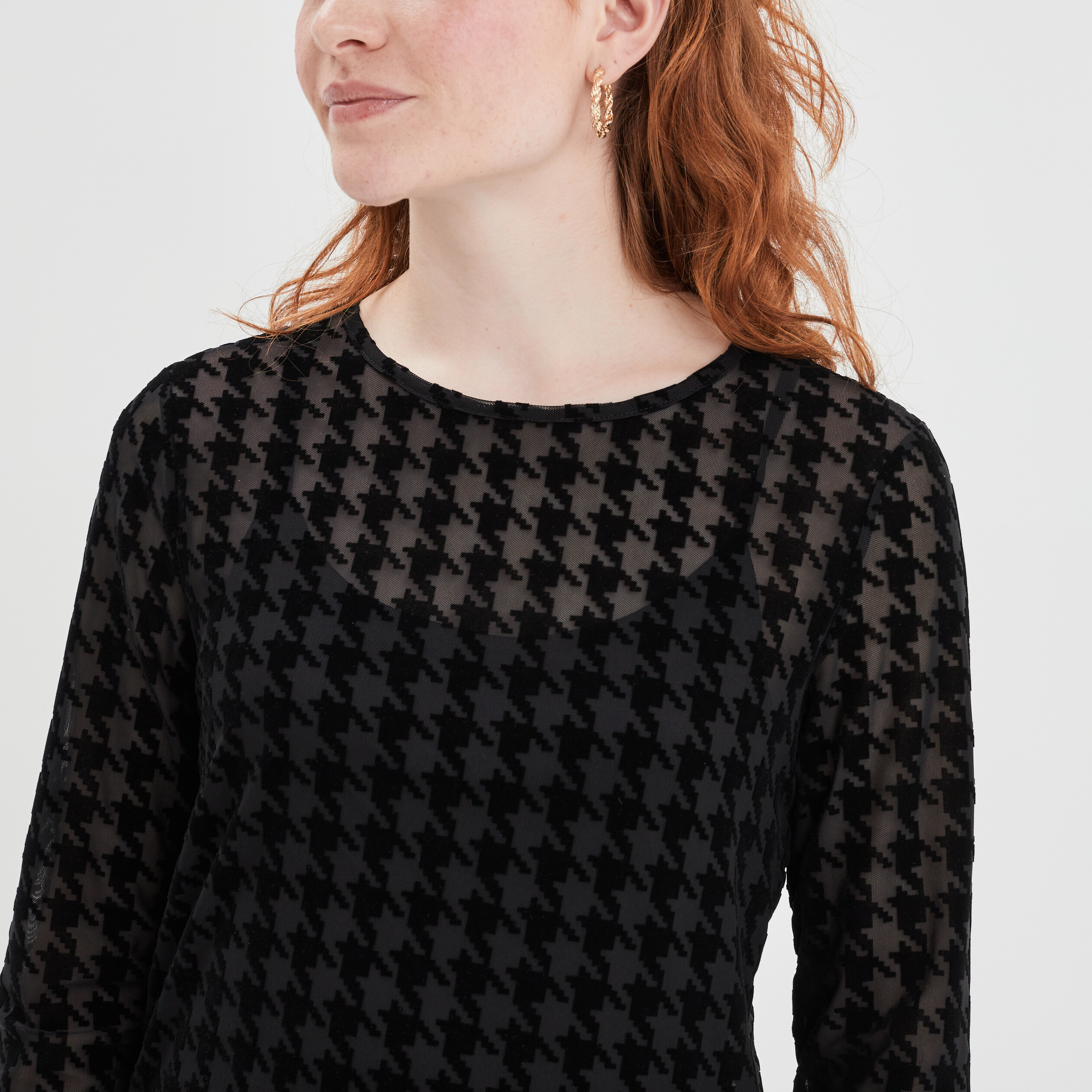 T-shirt résille ajusté col rond Liberto noir femme | La Halle
