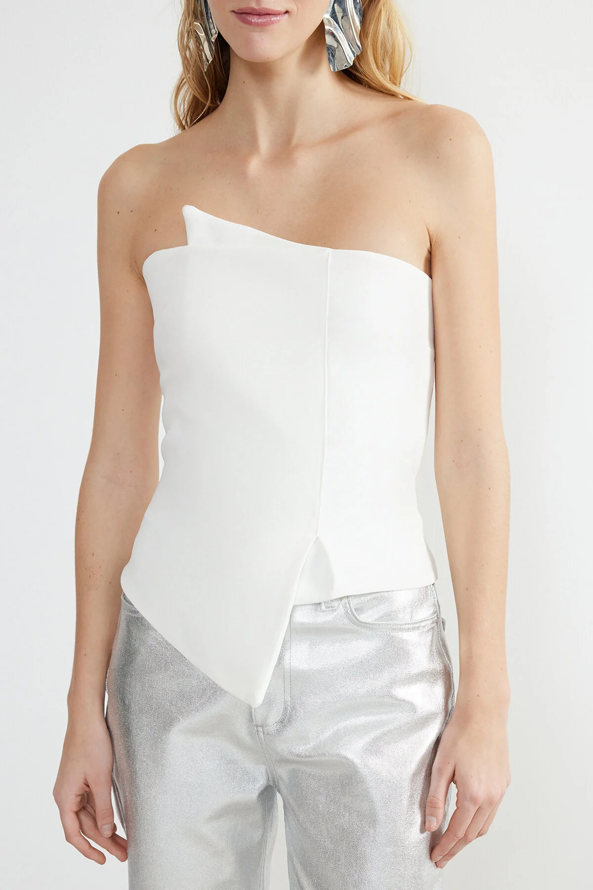 Trendyol Collection  Weißes, körperbetontes, gewebtes Braut-Bustier TPRSS24BZ00008