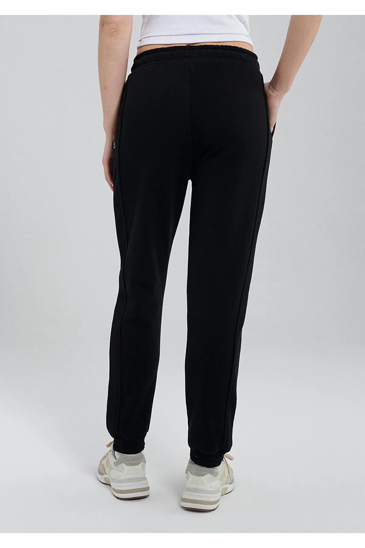 Mavi  Schwarze Jogginghose 1600430-900
