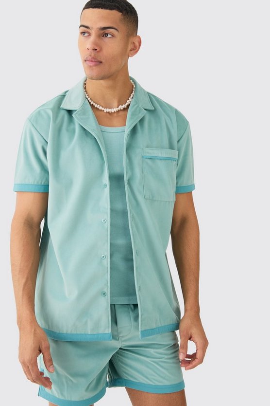 Oversize Wildleder-Hemd und Shorts