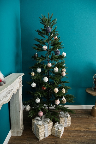 MyFlair 210CM FULL PE TREE WITH 751 TIPS METAL STAND