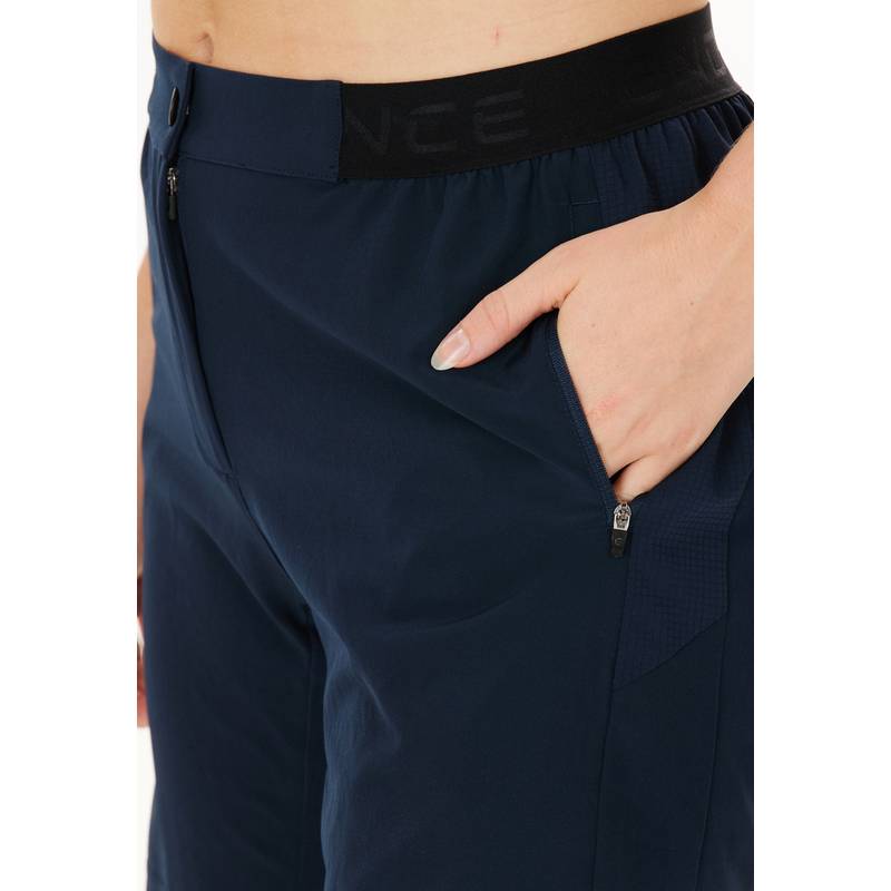 Endurance Macbeth Shorts Damen