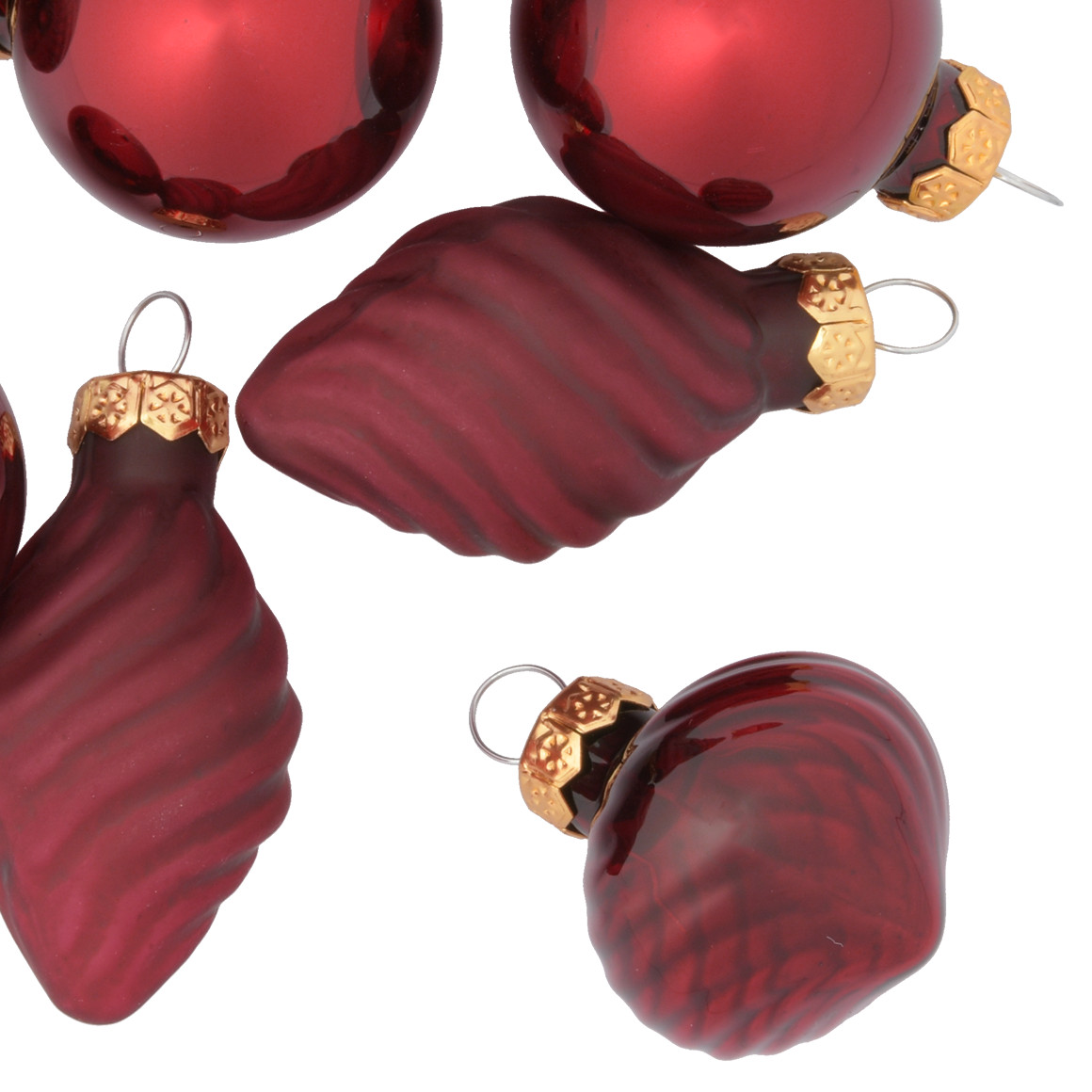 9 Weihnachtskugeln in verschiedenen Formen rot