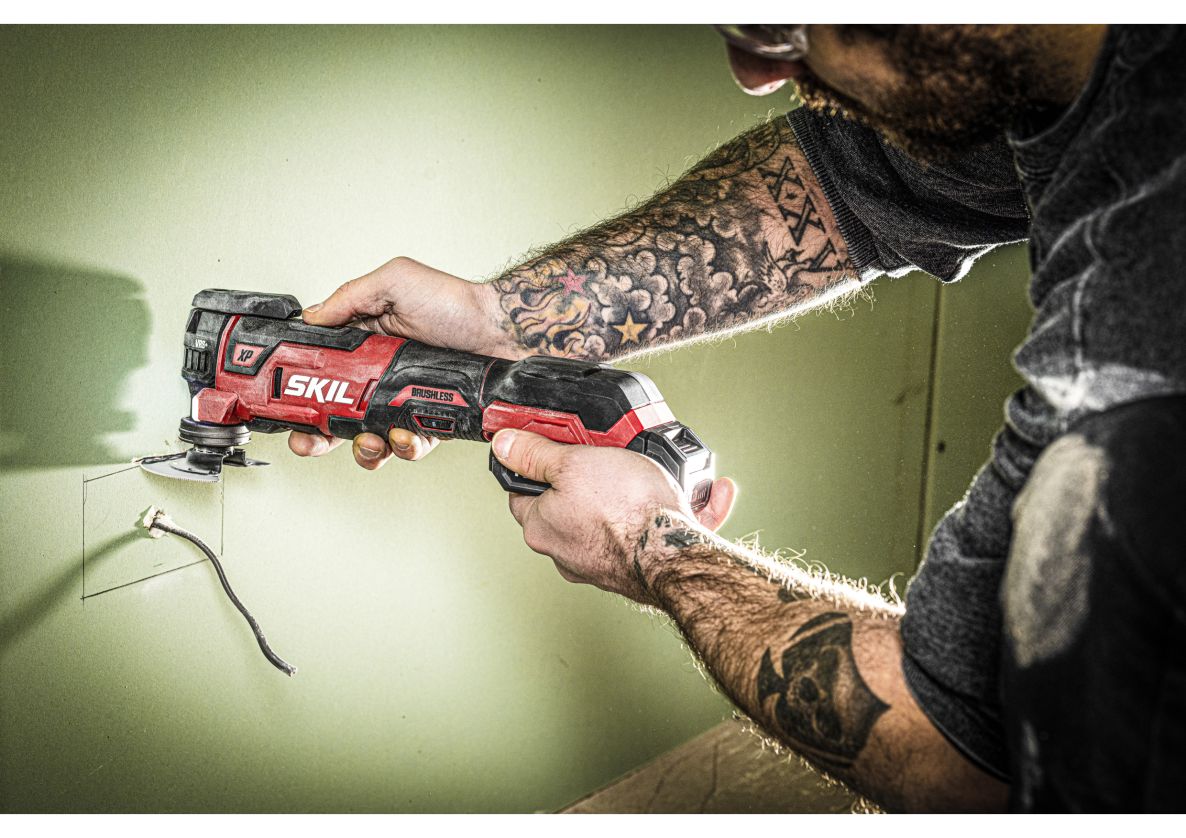 SKIL MF1E3650JA Multiverktyg 20V borstlös exkl. batterier och laddare i väska med tillbehör