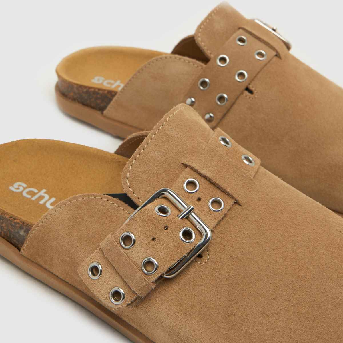 Schuh Tabbie zárt orrú öszvér szandál natúr színben