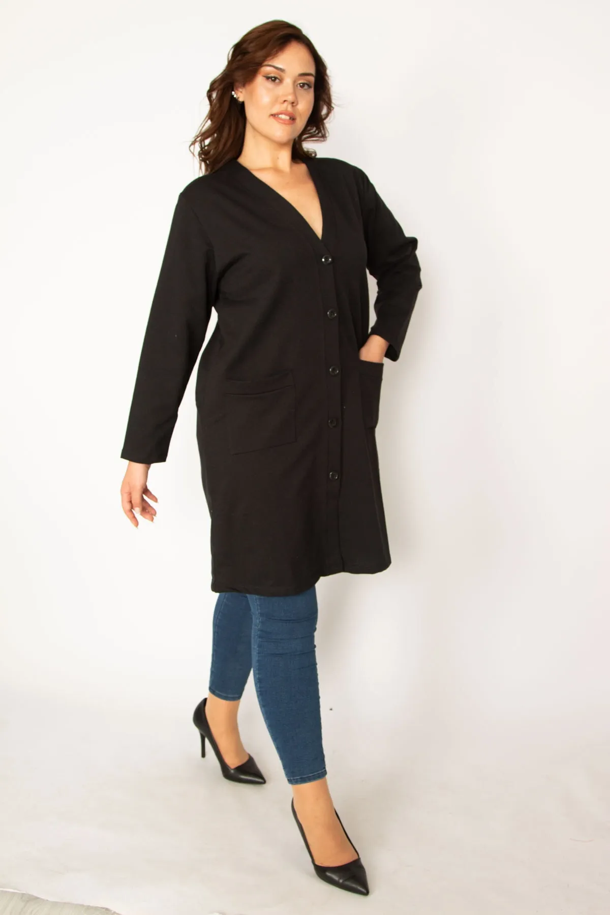 Şans  Damen-Jacke, groß, schwarz, vorne geknöpft, ungefütterte Tasche, 65n34077