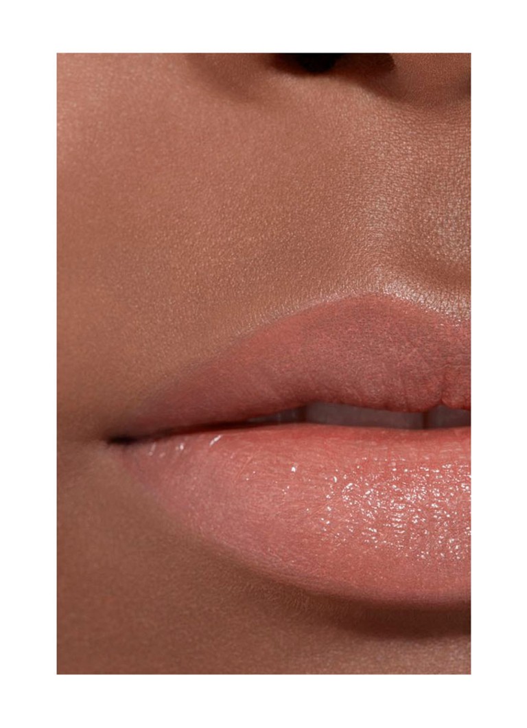 CHANEL ROUGE ALLURE L'EXTRAIT - RUJ INTENS, RADIANT ȘI HRĂNITOR, ÎNCĂRCĂTOR