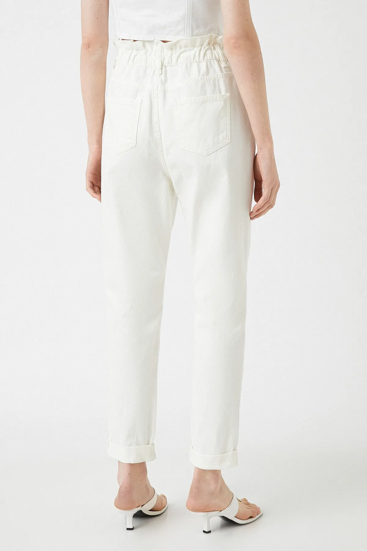 Koton  Off-White-Jeans für Damen 2YAK47004MW