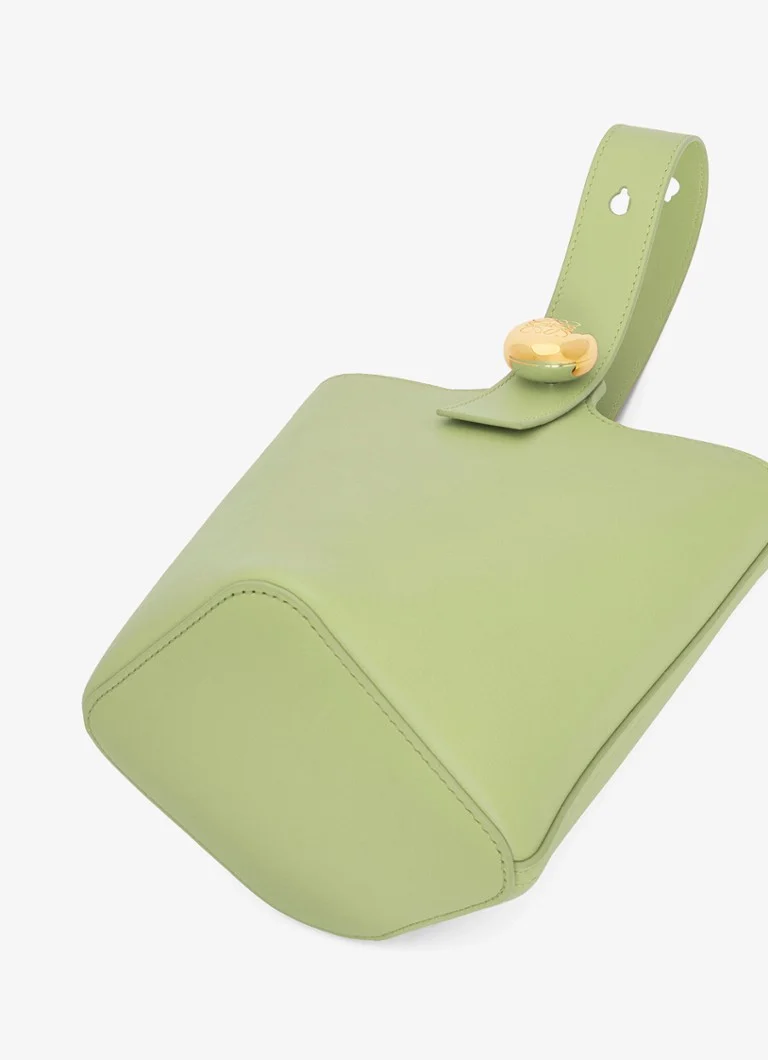 LOEWE Pebble Bucket Mini crossbody bag made of calfskin