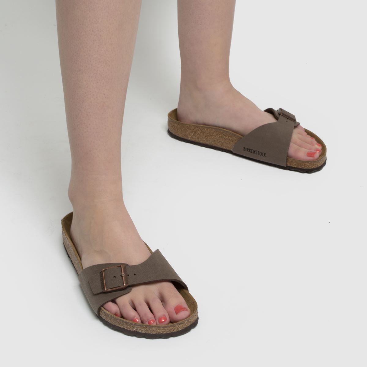 BIRKENSTOCK madrid szandálok barna színben