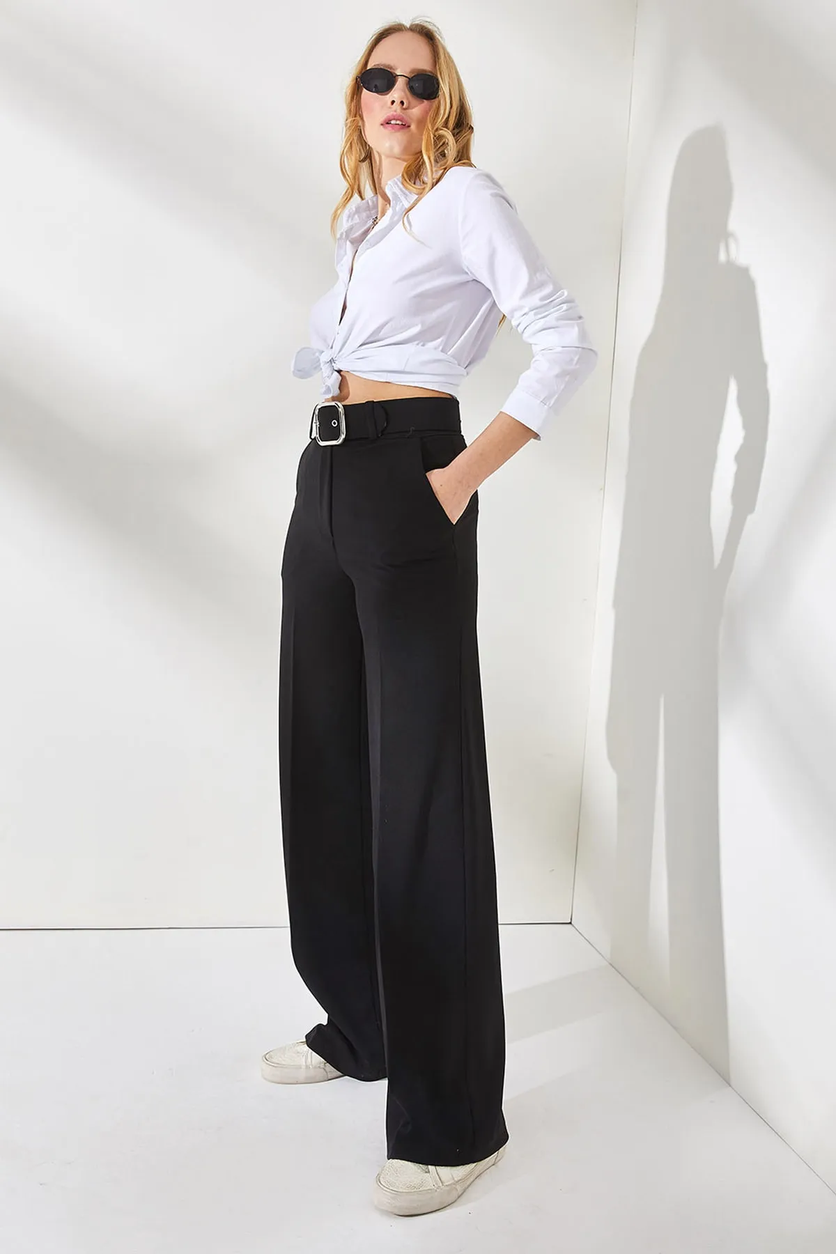 Olalook  Schwarze Palazzo-Hose aus Scuba-Krepp für Damen mit Metallschnalle und Gürtel, PNT-19000208
