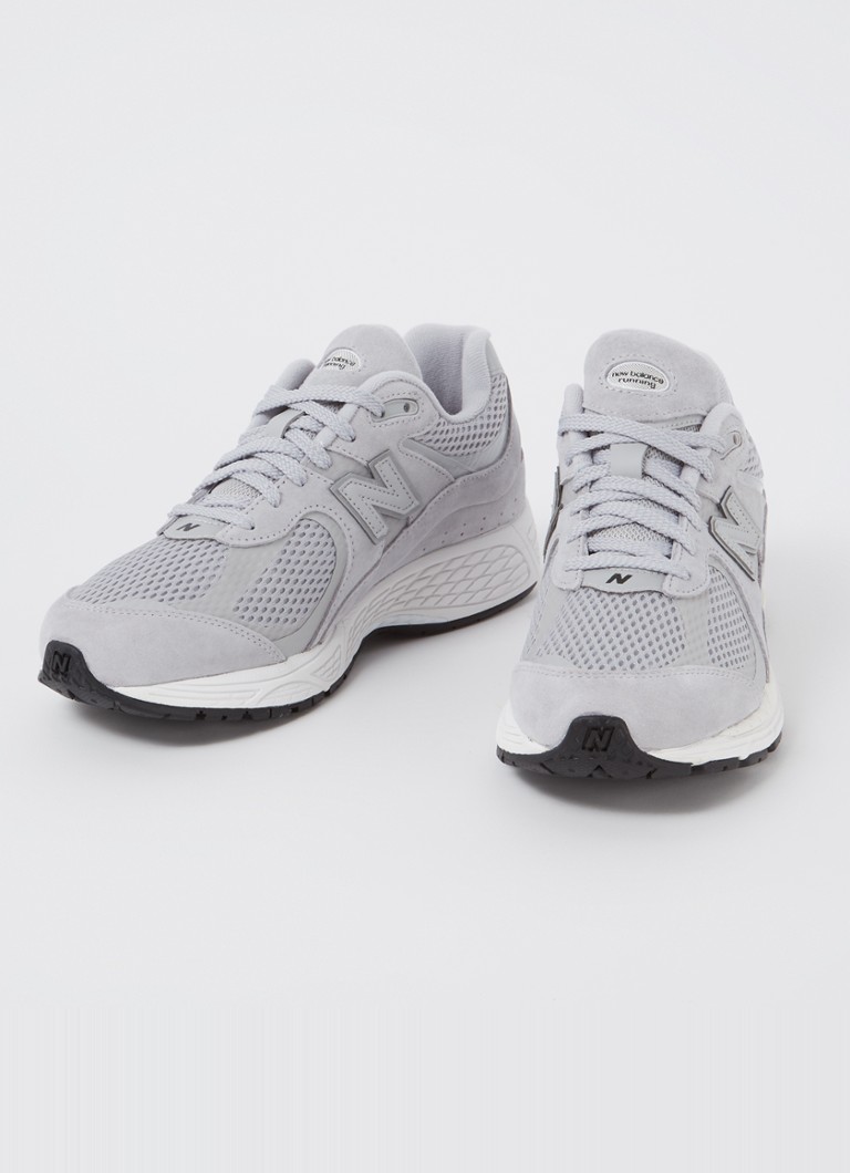 Zamszowe buty sportowe New Balance 2002R z detalami z siateczki