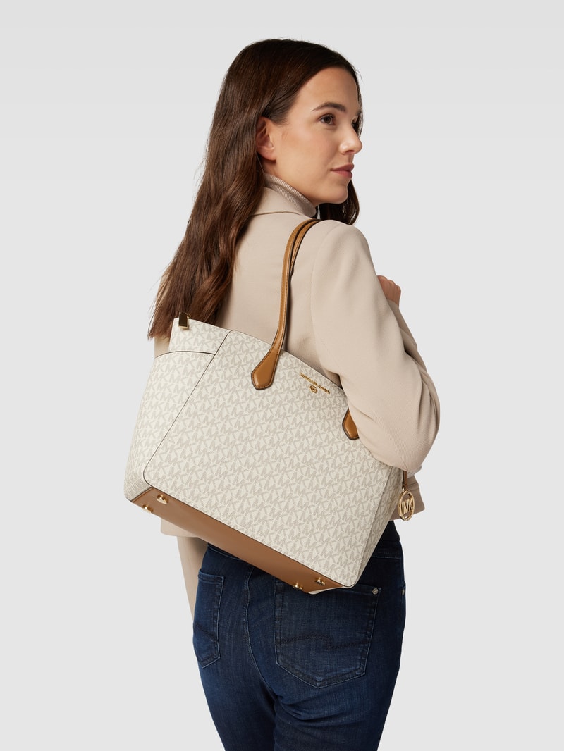 Shopper mit Label-Detail Modell 'MARILYN' in ecru