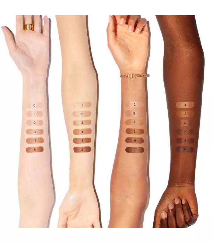 DIOR FOREVER GLOW STAR FILTER Fluide sublimateur de teint - illuminateur multi-usage