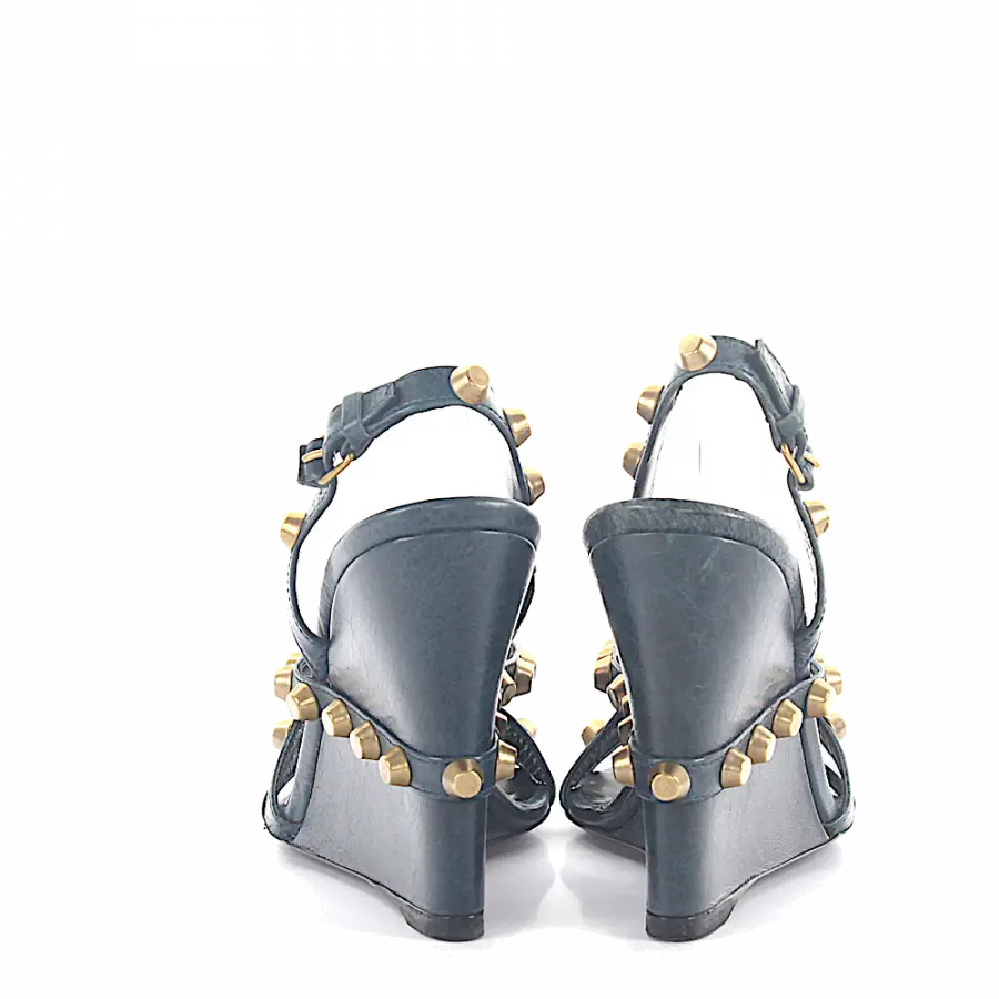 Balenciaga - Keilsandaletten Glattleder Kalbsleder Nieten blau - blau