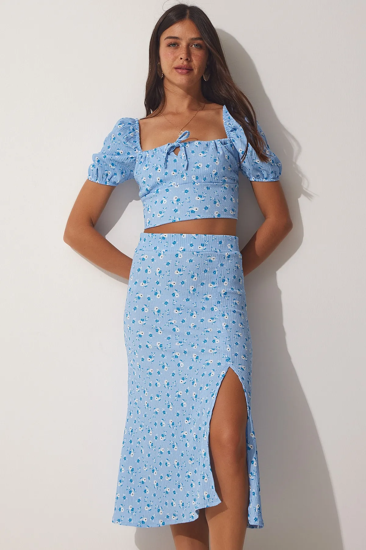 Happiness İstanbul  Damen Himmelblaues Blumenmuster Kurzblusenrock Viskose Strickset FF00127