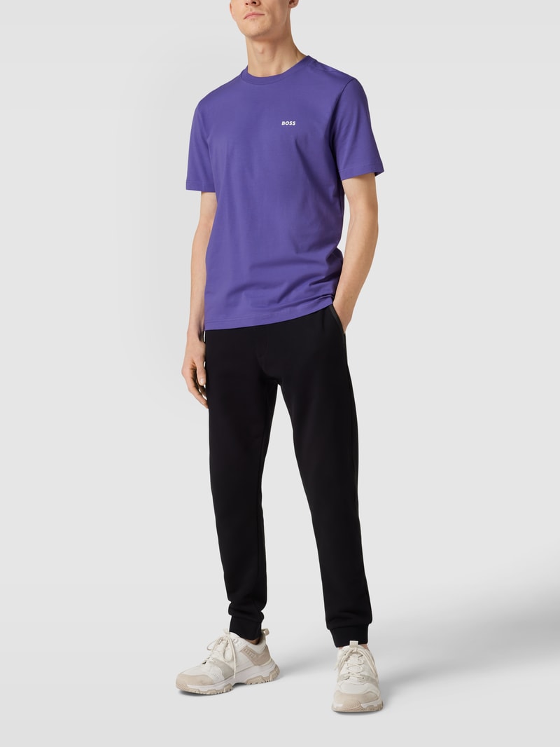 T-Shirt mit Label-Print in lila