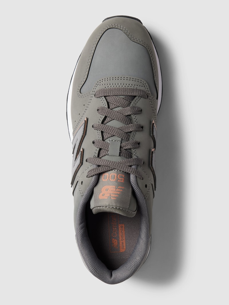 Sneaker mit Schnürung und Label-Detail in mittelgrau
