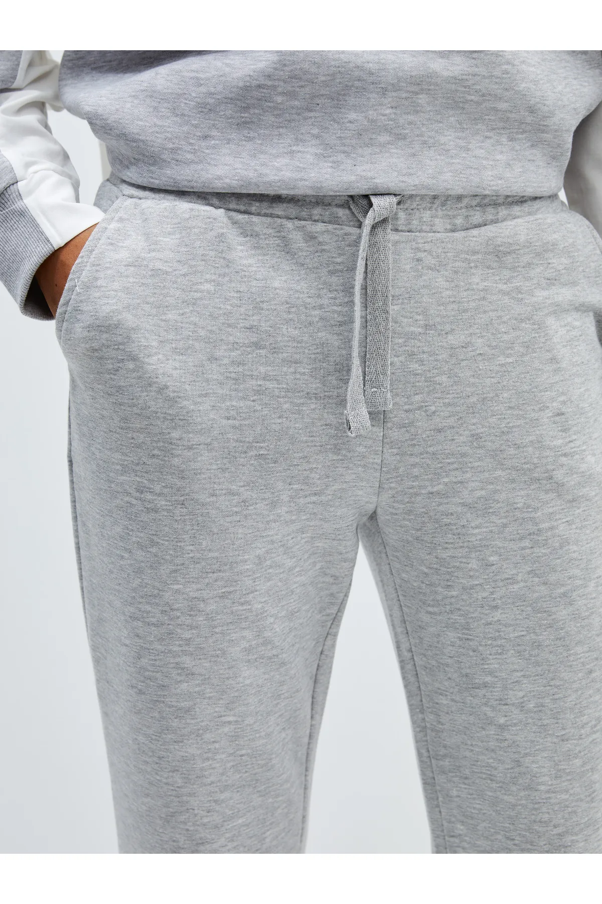 LC Waikiki  Einfarbige Jogginghose für Damen mit elastischem Bund