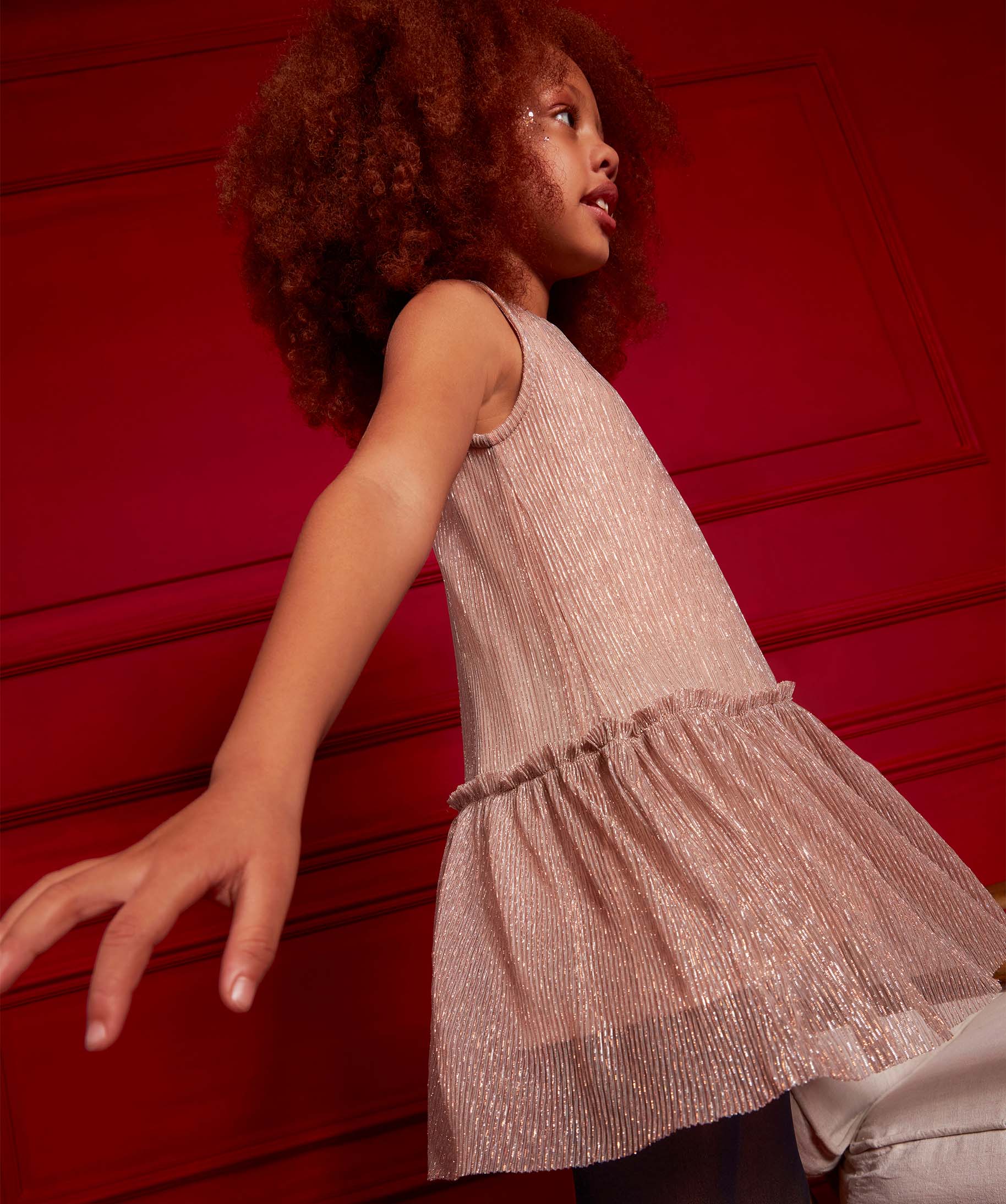 Robe fille scintillante avec volant dans le bas ecru | GEMO