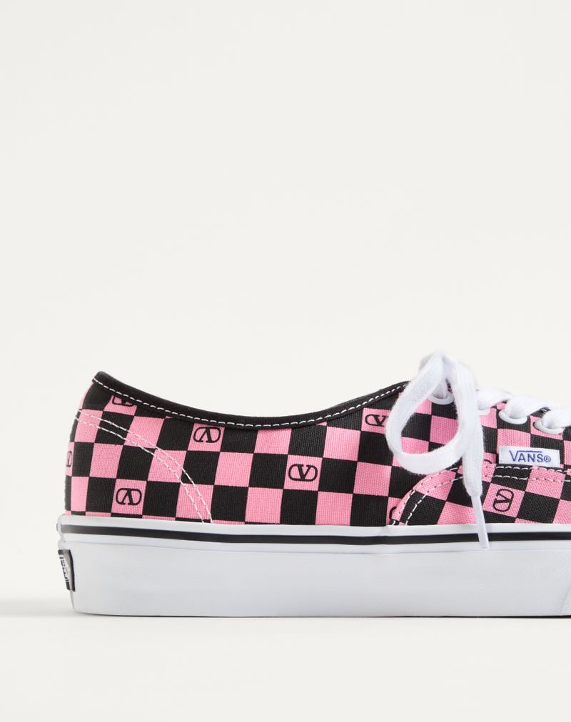 Tênis de cano baixo Valentino Garavani e Vans em tecido com estampa xadrez VLogo