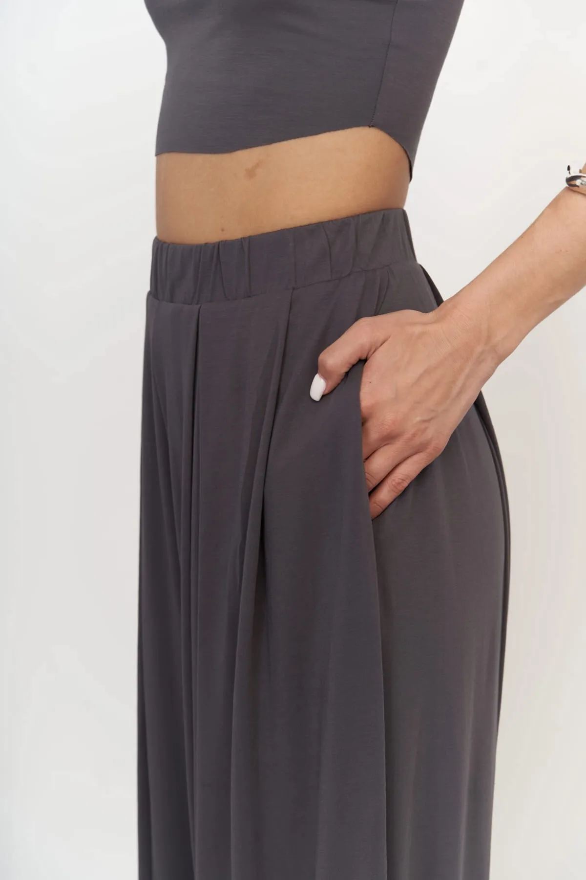 MAİ COLLECTİON  Casey Anthrazitfarbenes Crop-Hosen-Set