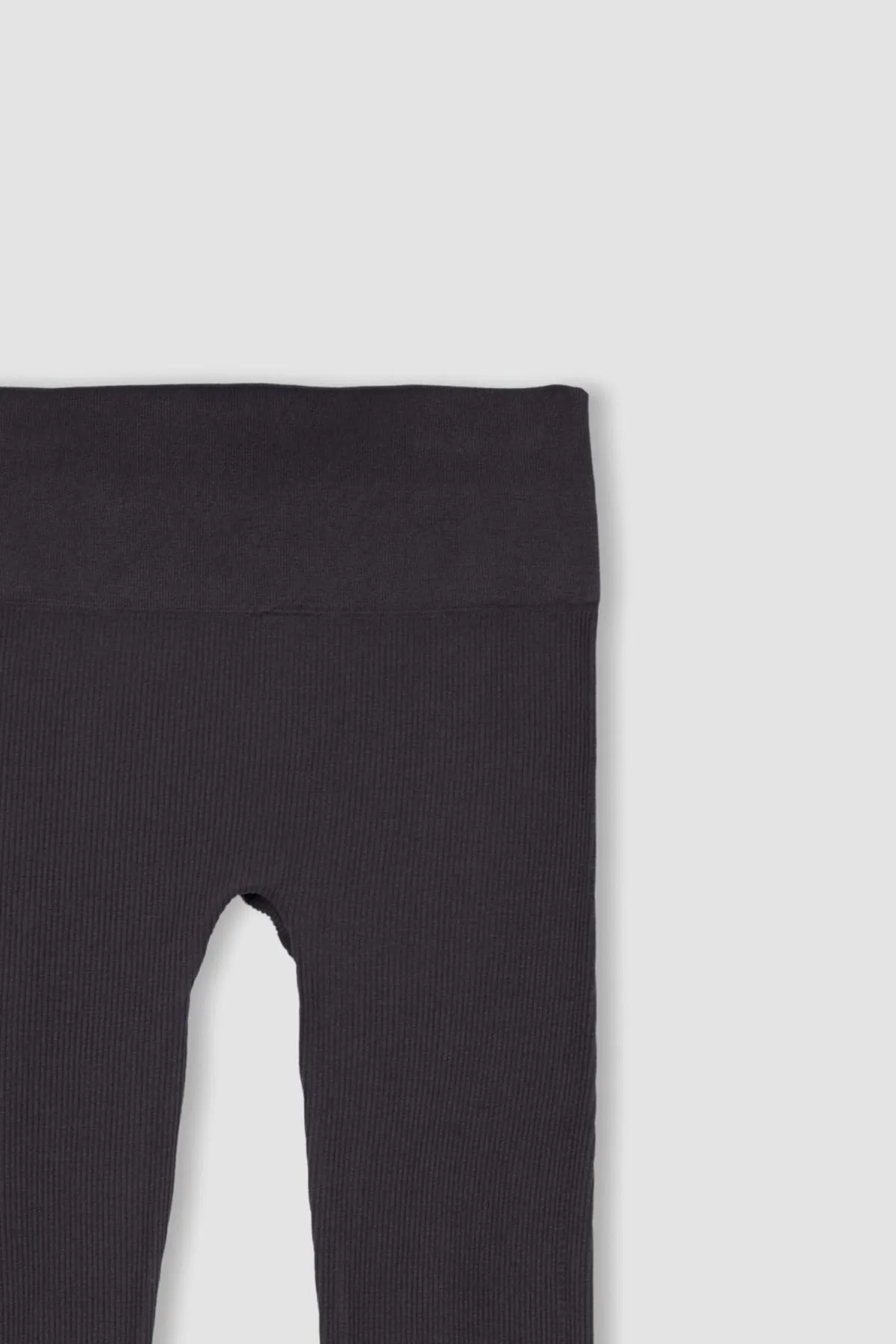 DeFacto  Passgenaue, nahtlose Sport-Leggings mit hoher Taille