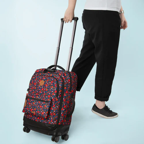 Small Maupiti Black 4-Wheel Soft Suitcase