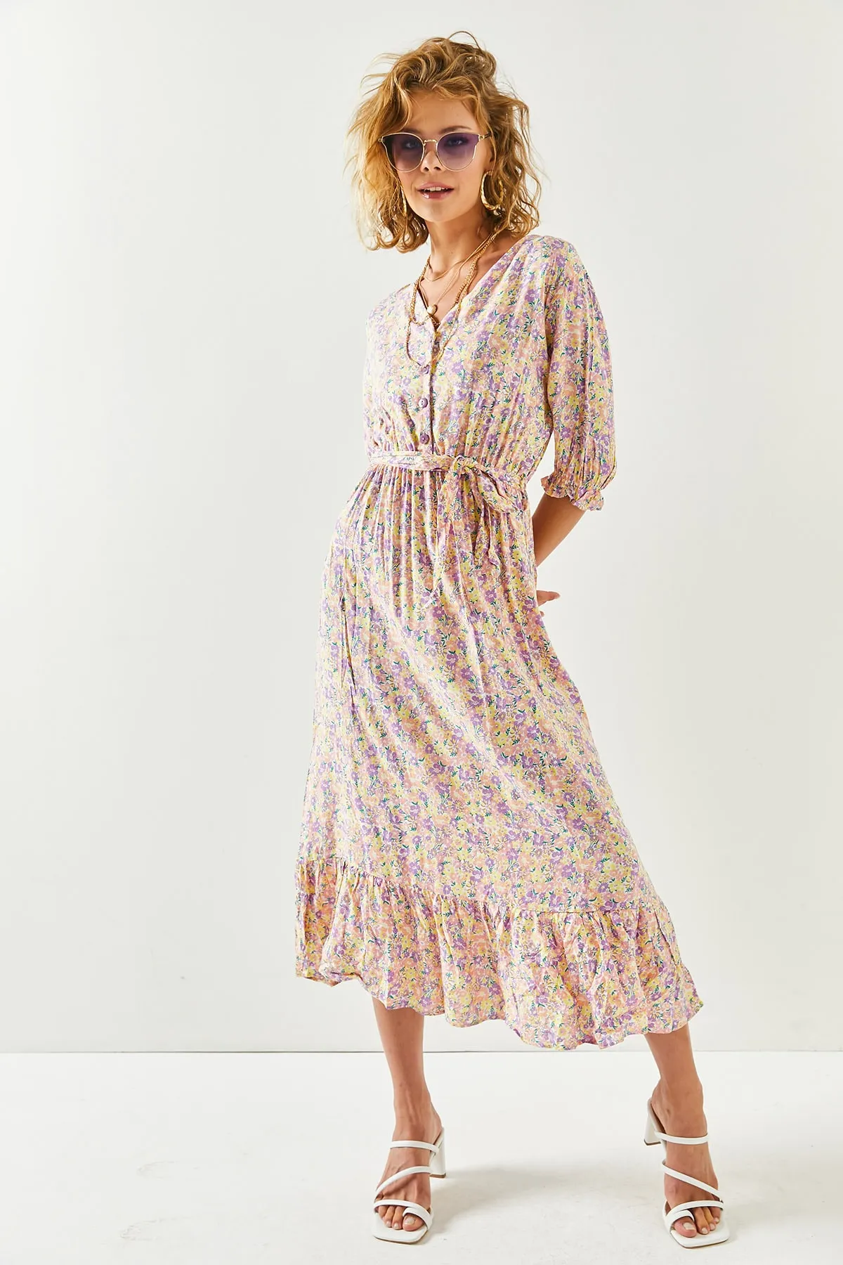Olalook  Gelb-lila Damenkleid aus gewebter Viskose mit Knöpfen und Gürtelärmeln ELB-19001524