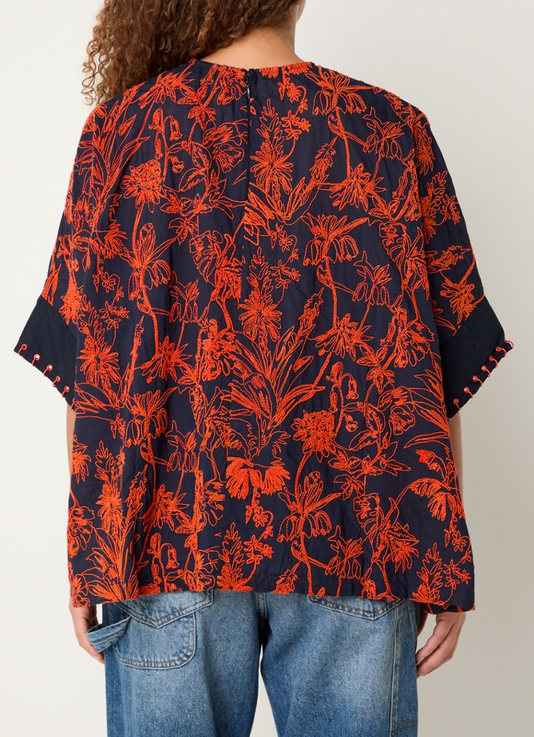 T-shirt ricamata Essential Antwerp Godetia