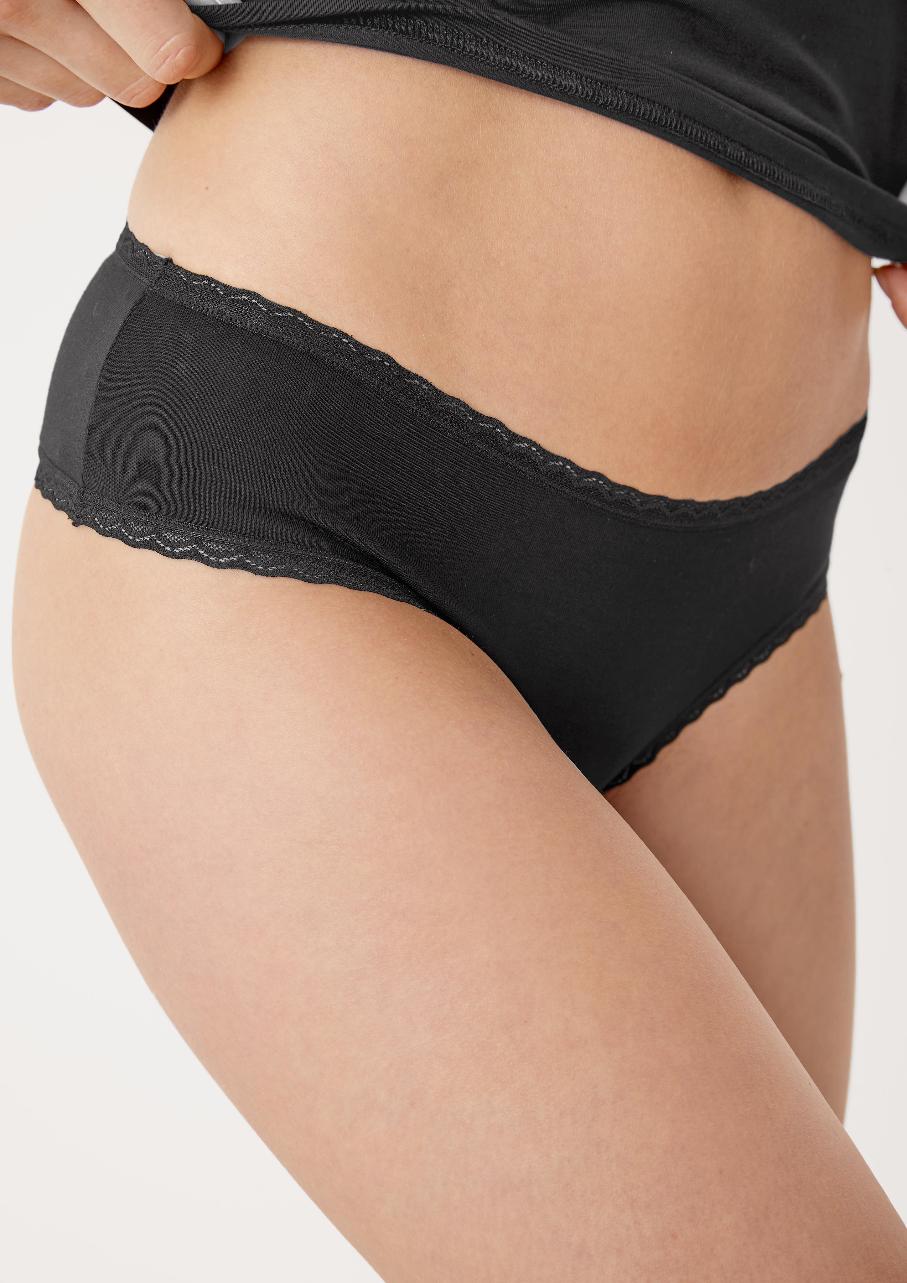 String mit Spitzendetails  6006258-9999