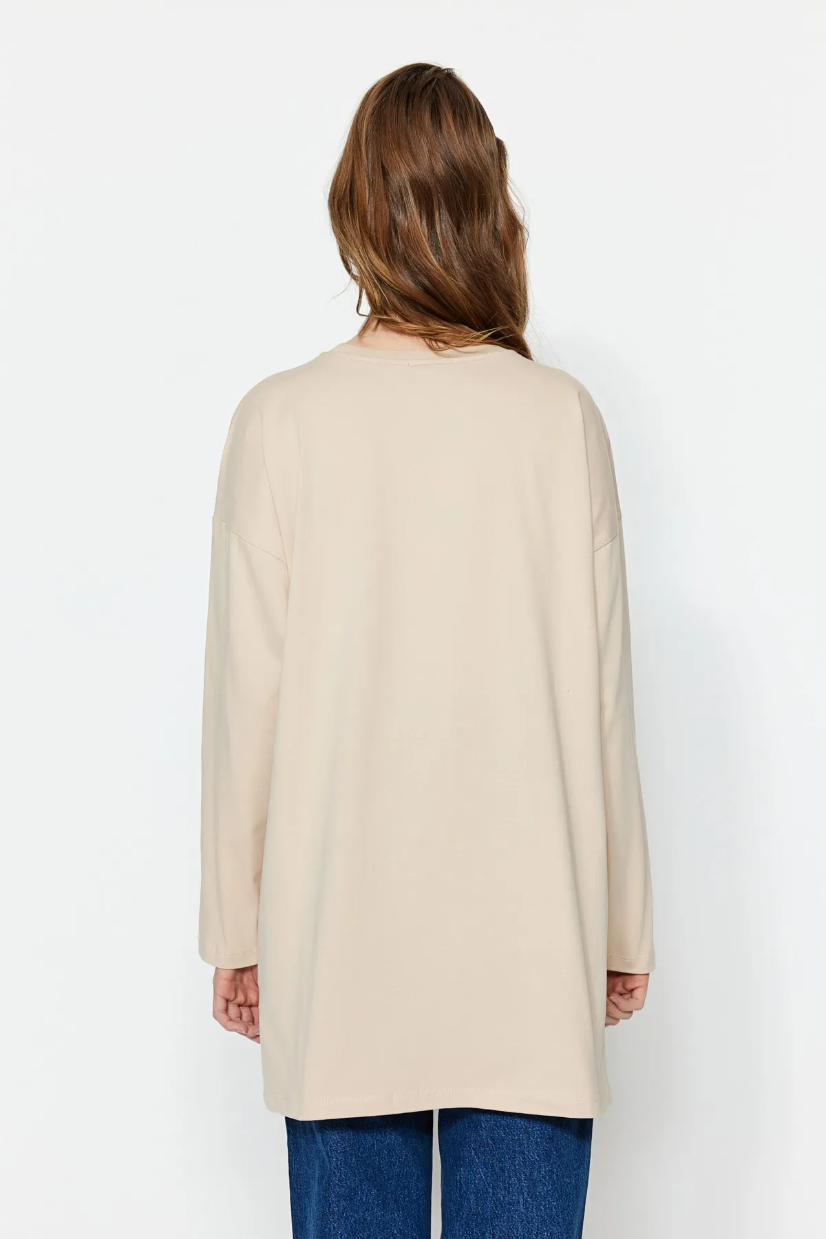 Trendyol Modest  Beiges langärmliges Strick-T-Shirt mit Aufdruck TCTSS23RT00004