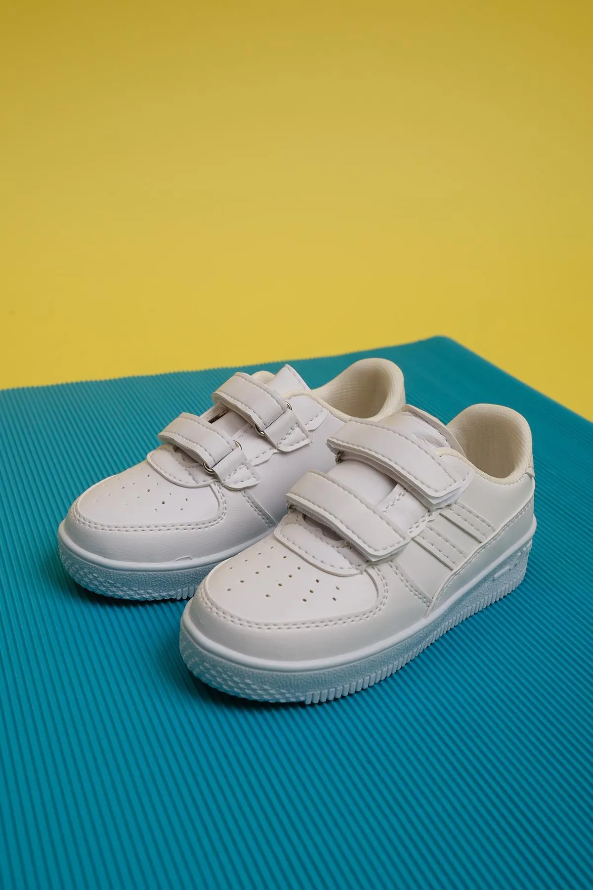 Oksit  Ezra Air Unisex Baby-Kinder-Sneaker mit dickem Sohlenband